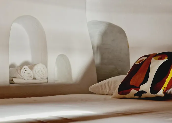 Bright & Relaxing Loft With Attic In The Heart Of Mykonos דירה *