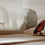 Bright & Relaxing Loft With Attic In The Heart Of Mykonos 아파트 *