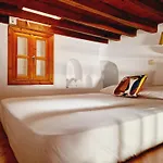 Bright & Relaxing Loft With Attic In The Heart Of Mykonos *