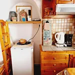 아파트 Bright & Relaxing Loft With Attic In The Heart Of Mykonos *