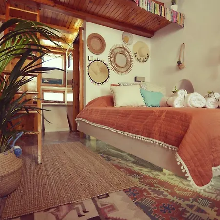 Bright & Relaxing Loft With Attic In The Heart Of Mykonos