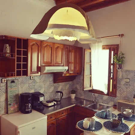 Bright & Relaxing Loft With Attic In The Heart Of Mykonos شقة *