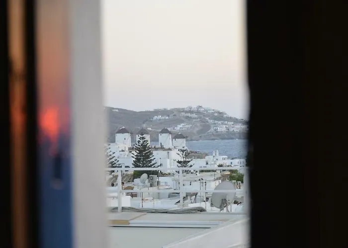 Bright & Relaxing Loft With Attic In The Heart Of Mykonos